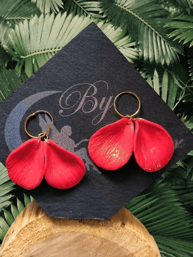 BOUCLES D&#039;OREILLES- PETALES DE ROSE